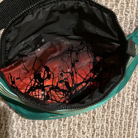Stranger things MAC fanny pack or bag - Picture 3 of 7